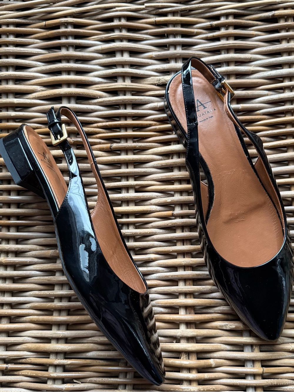 Aquatalia Women’s Patent Leather Slingback Flats Size 9.5 Black Pointed Toe